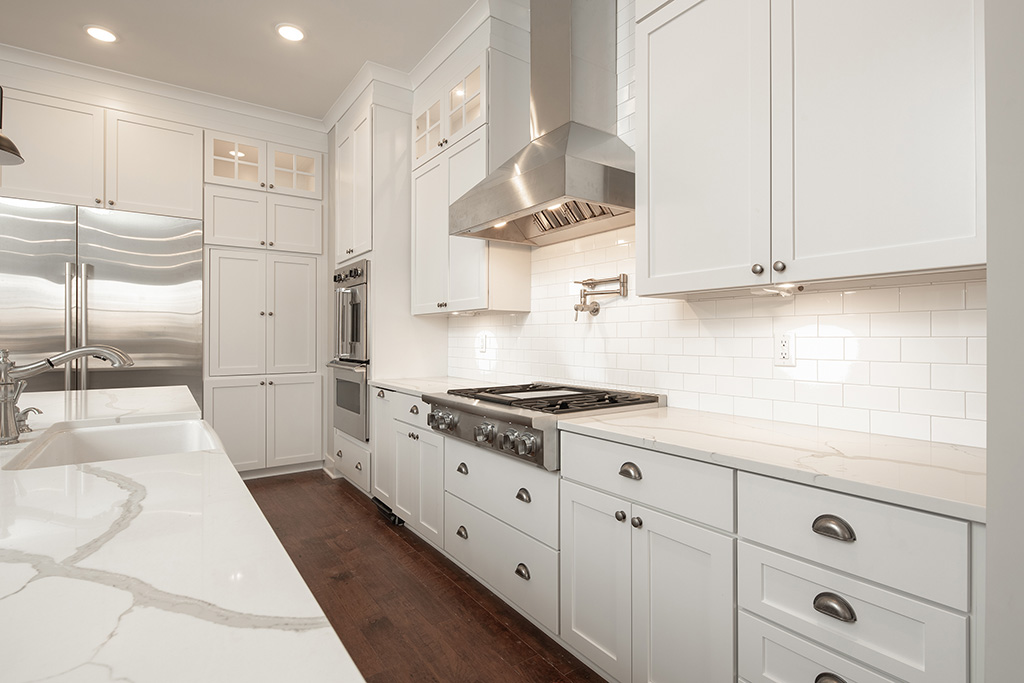 white cabinet kitchen
