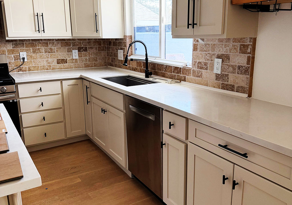 kitchen-cabinet2